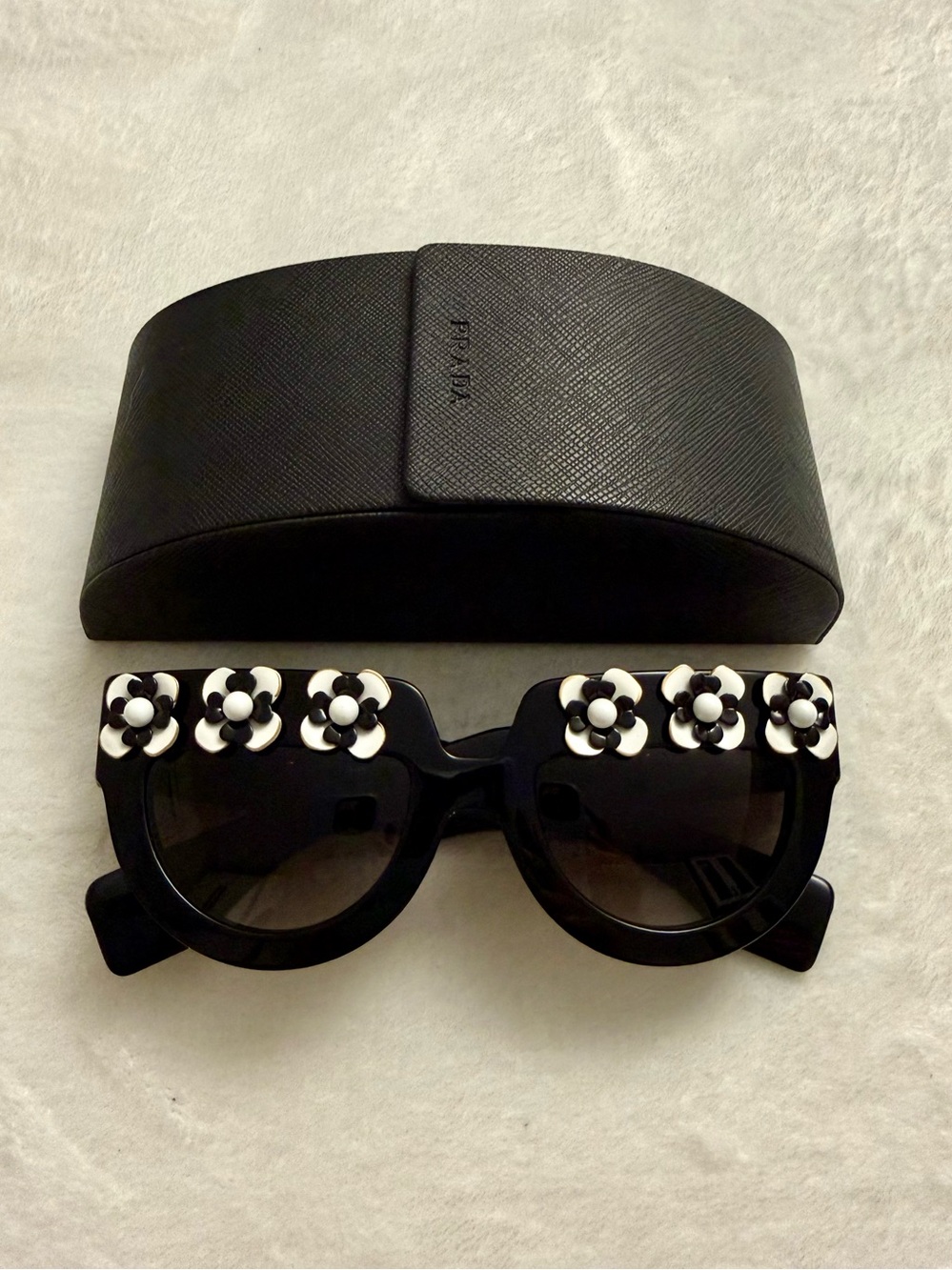 Prada Flower Poeme Sunglasses SPR26P Black